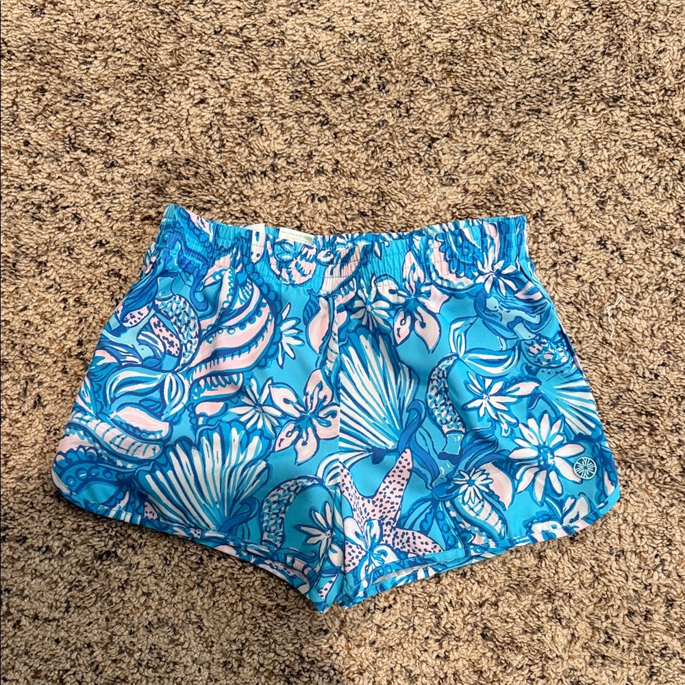 Lilly Pulitzer Blue and White Luxletic Shorts Girls size medium